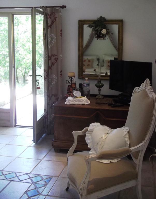 La Bastide Du Vallon Saumane-de-Vaucluse Quarto foto