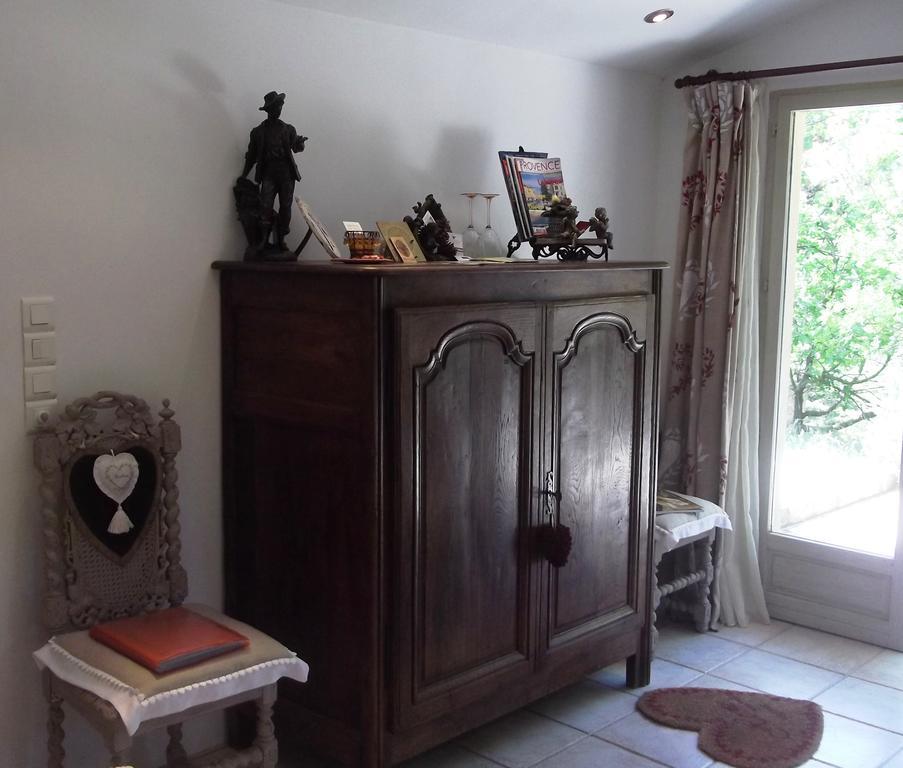 La Bastide Du Vallon Saumane-de-Vaucluse Quarto foto